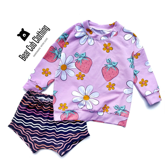 4t Daisy and Strawberry Pullover and Shorties