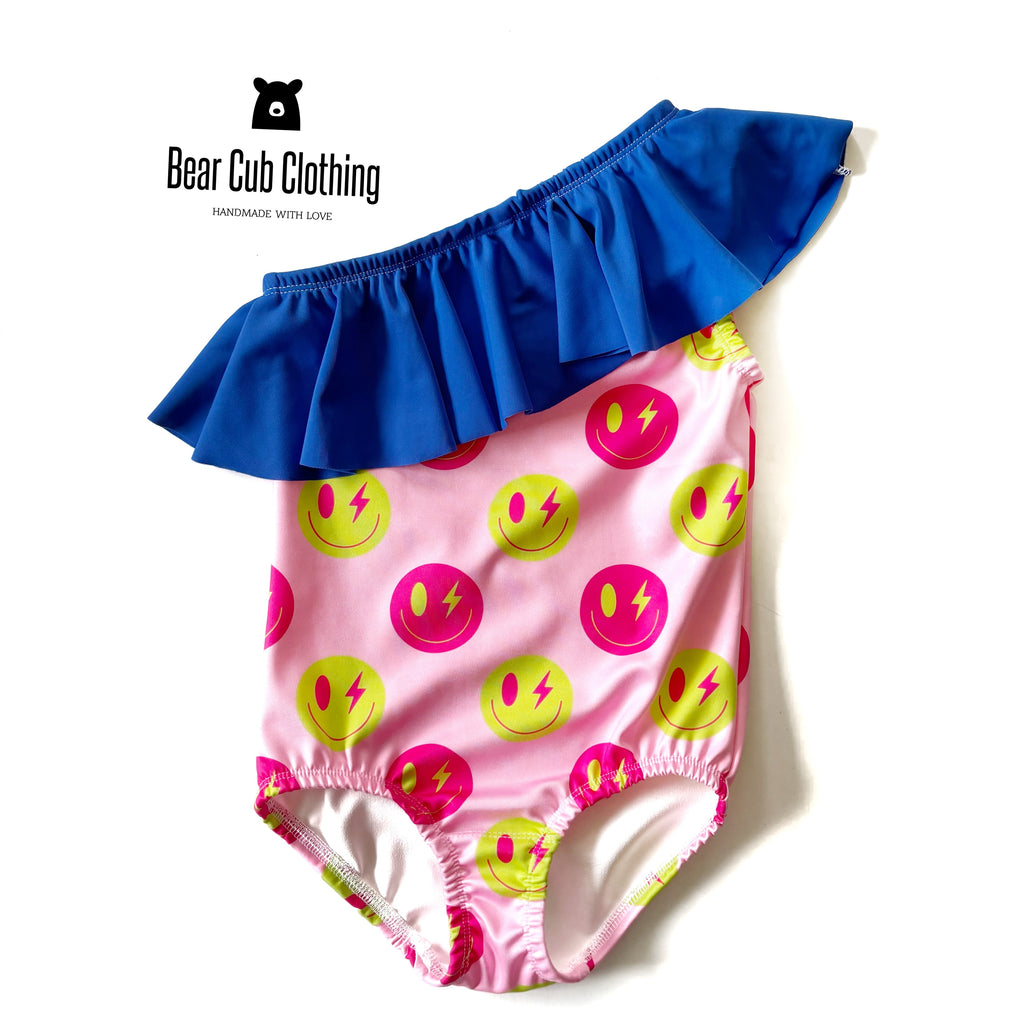 6 One Shouler Smiley Swimsuit